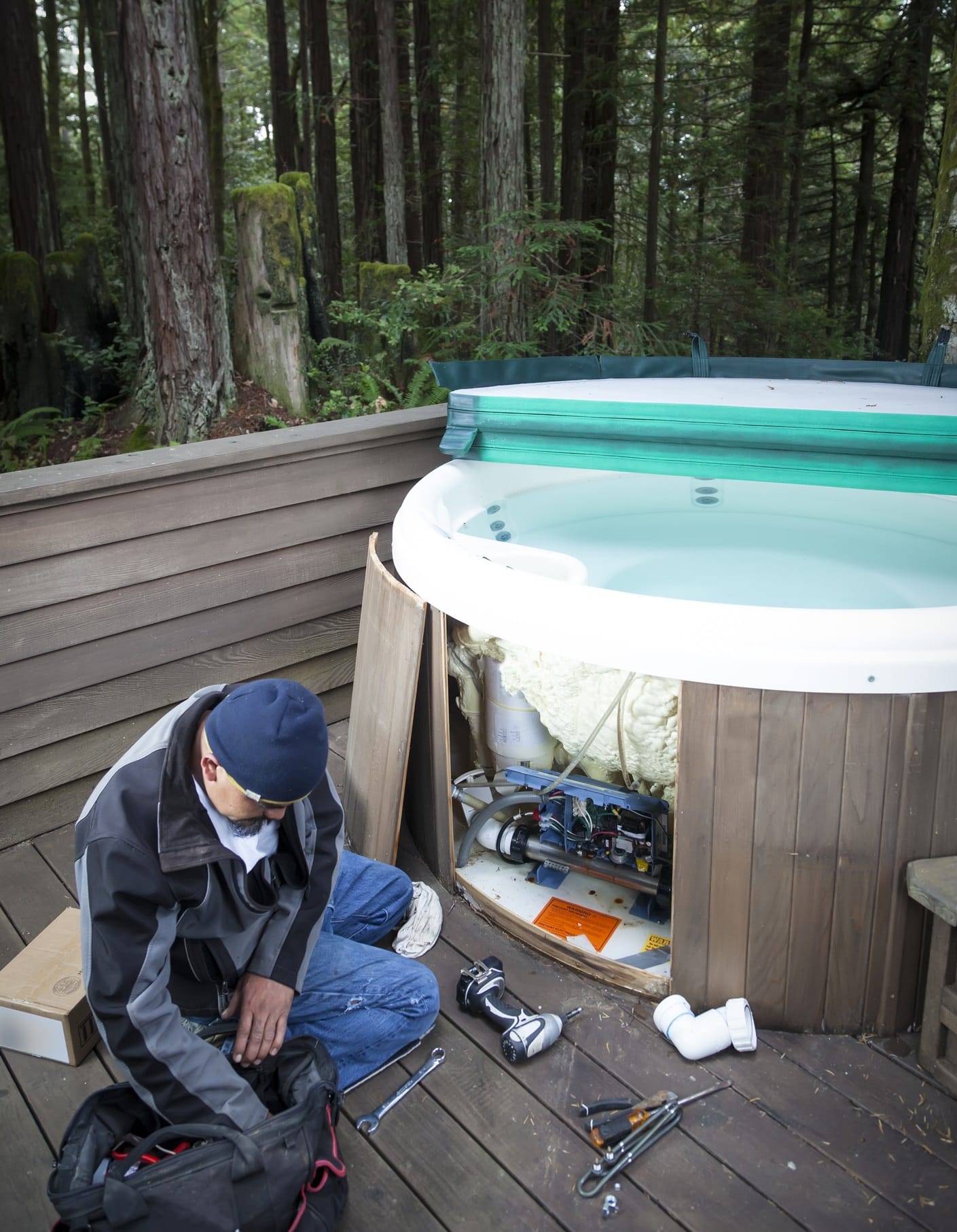 Hot Tub Being Removed Safely